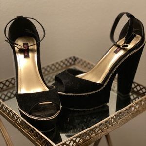 Charlotte Russe black velvet platform sandal